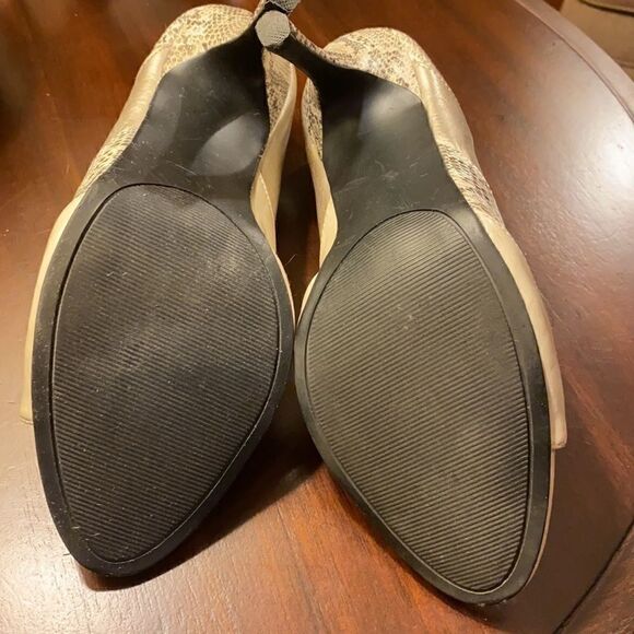 Candie’s Wikked Heels, Tan, Gold, Snakeskin Sz 8M - Picture 9 of 9